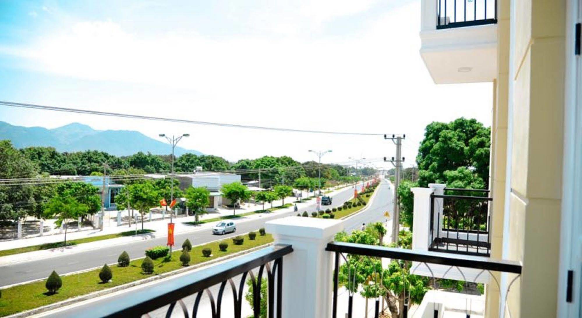 Allure Hotel Thuy Trieu Екстер'єр фото